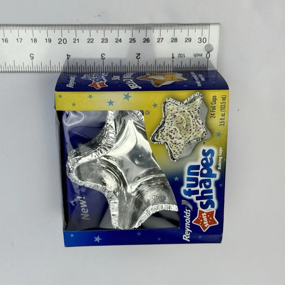 Reynolds Fun Shapes July 4th Stars Foil Baking‎ Cups 24 Ct 2005 Discontinued NOS